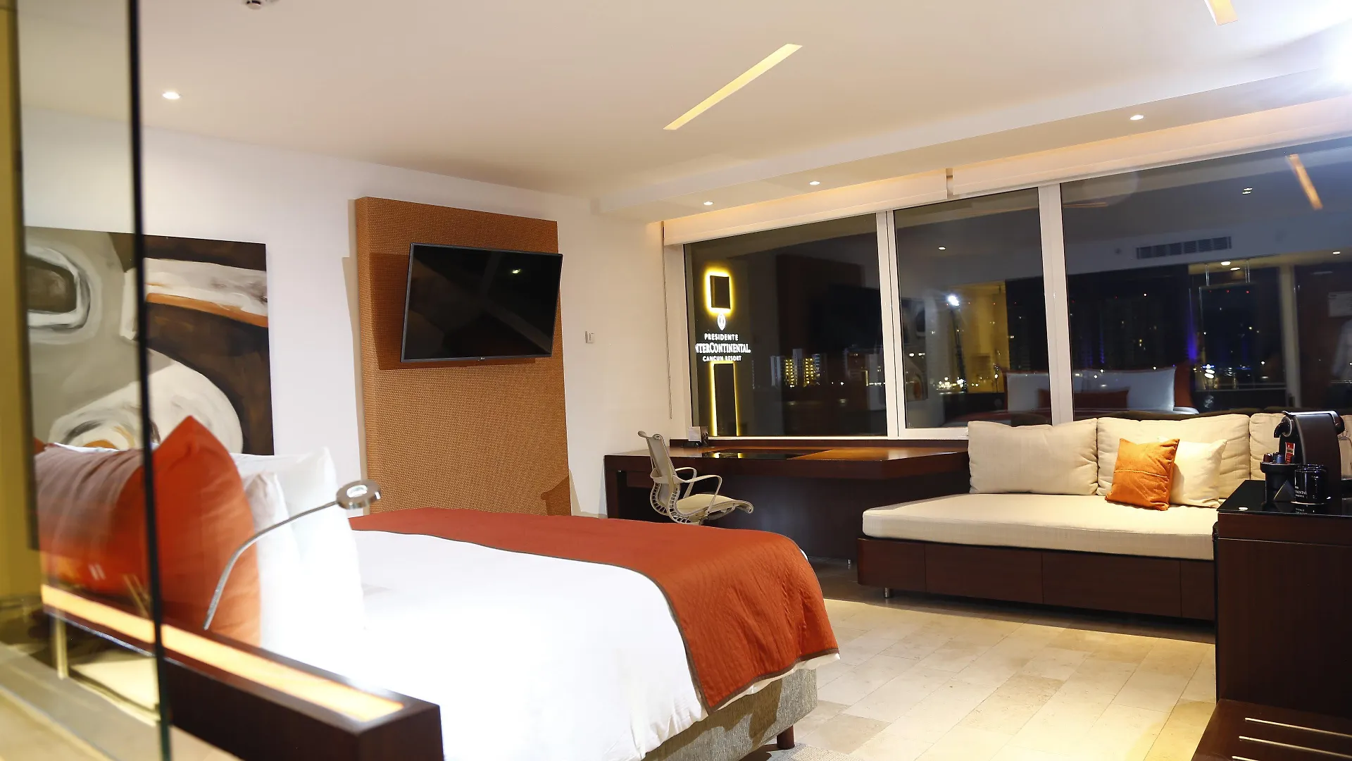 Presidente Intercontinental Cancun Resort 5*,