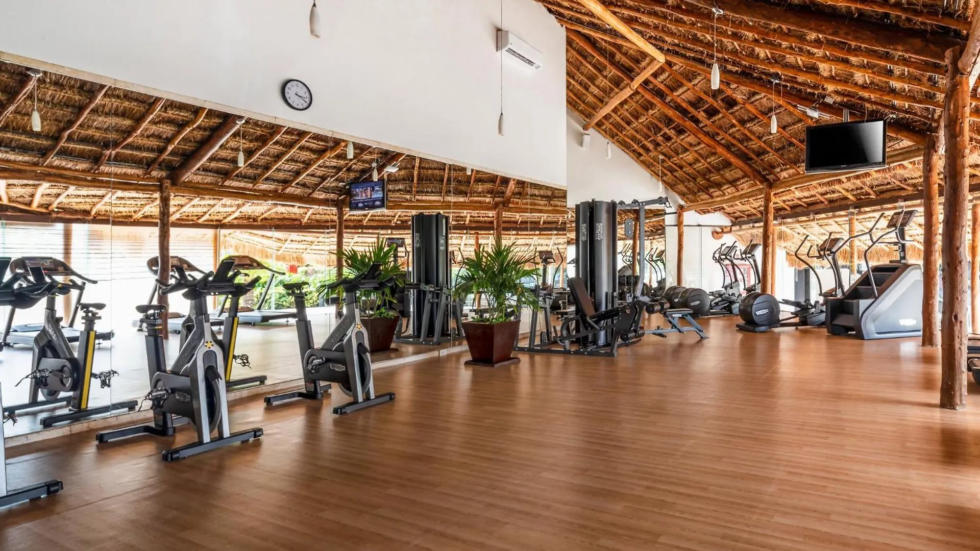 Presidente Intercontinental Cancun Resort